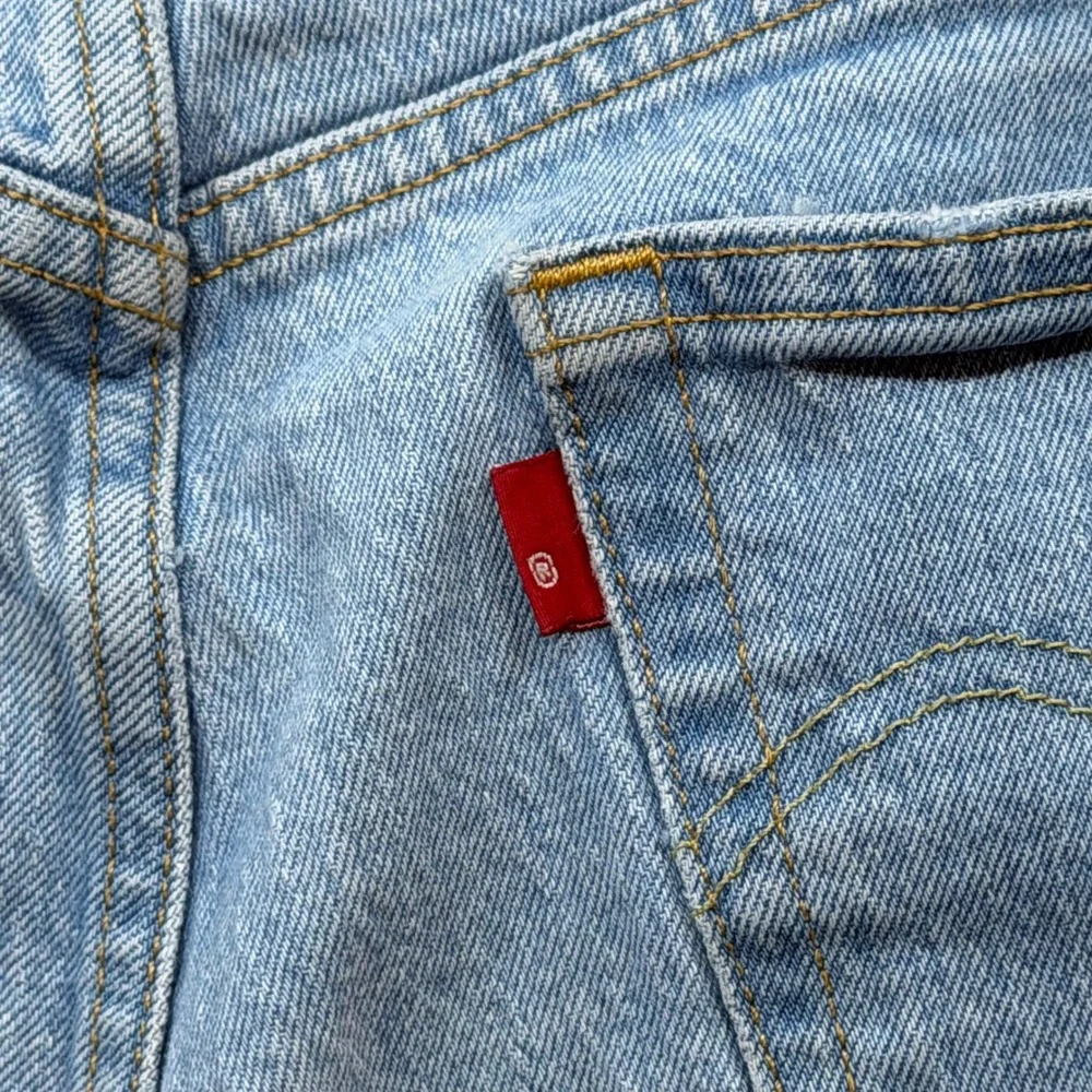 Levi's 501 Original Fit Jeans Men W26 L30 Blank Red Tag Excellent Straight Leg